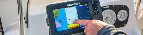 GPS Fishfinder Lowrance Hook Reveal 7 CHIRP Tripleshot +