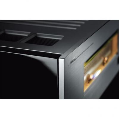 Yamaha Power Amplifier in Black - M5000 (B)