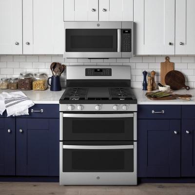 30" GE 6.8 Cu. Ft. Free-Standing Double Oven Convection Gas Range In Stainless Steel - JCGBS86SPSS