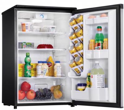 21" Danby 4.4 cu.ft Capacity Compact Refrigerator - DAR044A4BSLDD