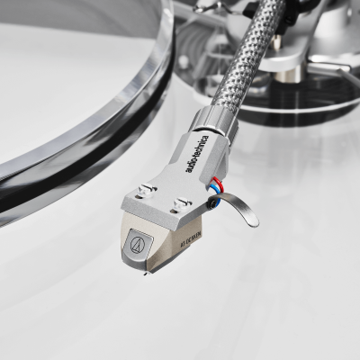 Audio Technica Fully Manual Belt-Drive Turntable - AT-LPA2